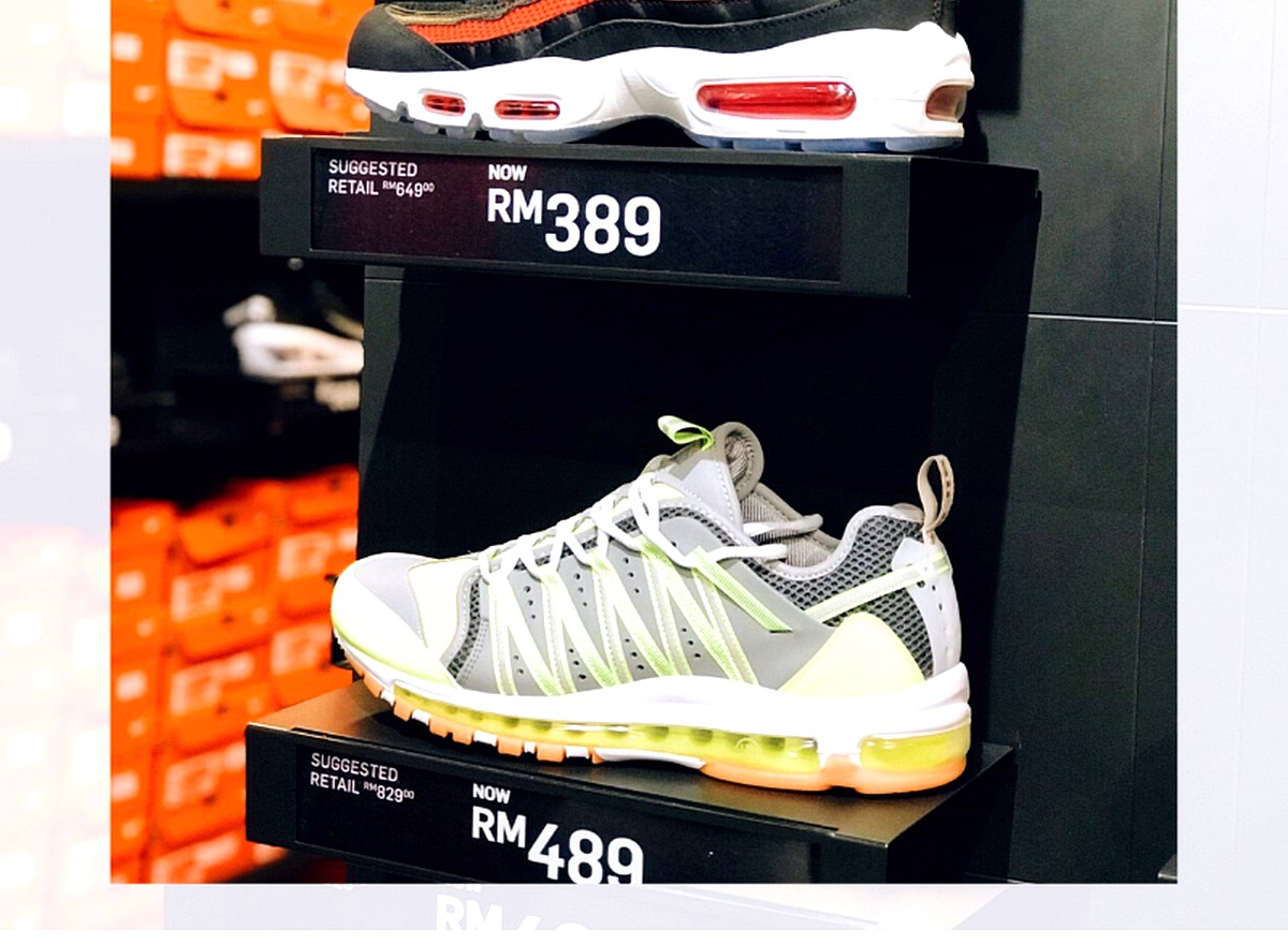 Nike-2020-Malaysia-Crazy-Sale-2021-Clearance-Warehouse-Outlet-Store-Factory-Discounts-0013 - Apparels Fashion Accessories Fashion Lifestyle & Department Store Fitness Footwear Kuala Lumpur Melaka Outdoor Sports Pahang Selangor Sports,Leisure & Travel Sportswear Warehouse Sale & Clearance in Malaysia 