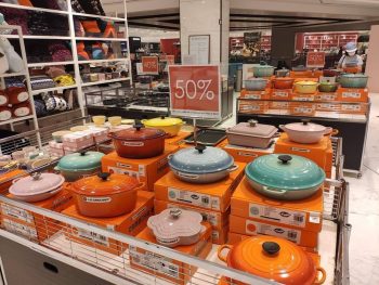 Le-Creuset-Friends-Family-Sale-at-Robinsons-KL-1-350x263 - Kuala Lumpur Malaysia Sales Selangor 