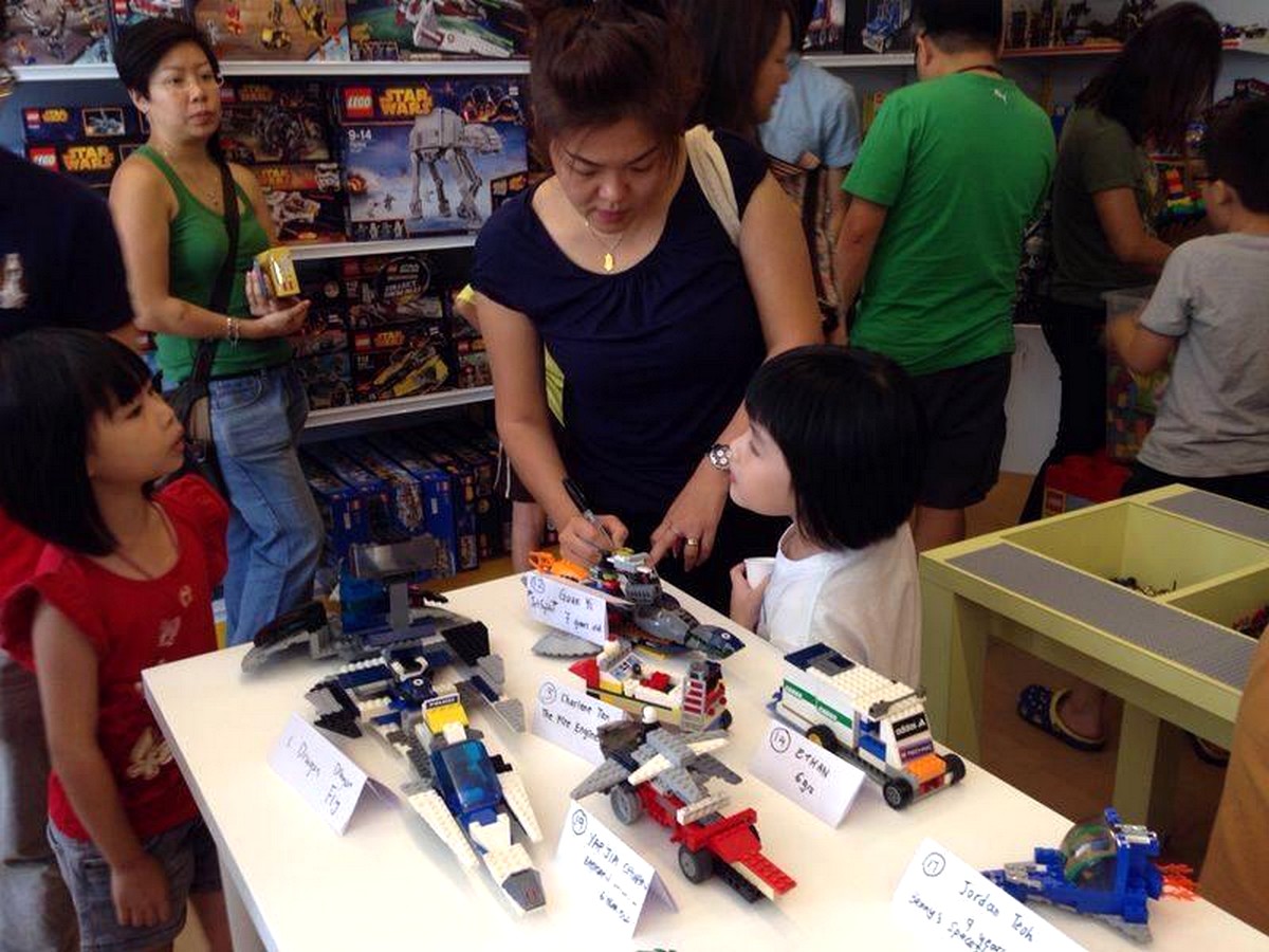 MU-crowd-02 - Baby & Kids & Toys Education Kuala Lumpur Selangor Toys Warehouse Sale & Clearance in Malaysia 