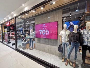 Levis-End-of-Season-Sale-at-Bintang-Megamall-350x263 12-28 Jun 2020: Levi's End of Season Sale at Bintang Megamall