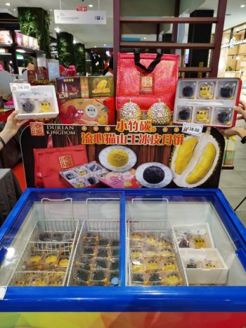 AEON-Mid-Autumn-Mooncake-Promotion-22-350x467 - Johor Kedah Kelantan Kuala Lumpur Melaka Negeri Sembilan Pahang Penang Perak Perlis Promotions & Freebies Putrajaya Sabah Sarawak Selangor Supermarket & Hypermarket Terengganu 