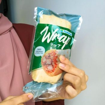 FamilyMart-BBQ-Chicken-Wrap-Veggies-Wrap-Promo-1-350x350 - Beverages Food , Restaurant & Pub Johor Kedah Kelantan Kuala Lumpur Melaka Negeri Sembilan Pahang Penang Perak Perlis Promotions & Freebies Putrajaya Sabah Sarawak Selangor Supermarket & Hypermarket Terengganu 
