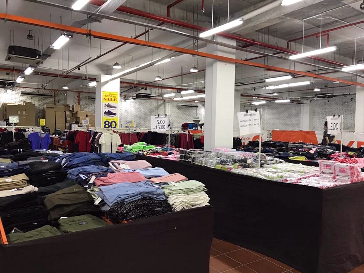 Branded-Sports-Warehouse-Sale-at-Citta-Mall-Malaysia-Jualan-Gudang-Clearance-2021-shoes-sports-apparels-accessories-004 - Apparels Fashion Accessories Fashion Lifestyle & Department Store Selangor Sportswear Warehouse Sale & Clearance in Malaysia 