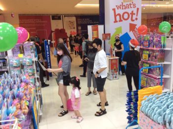 ToysRUs-Opening-Promo-at-Pavilion-10-350x261 - Baby & Kids & Toys Kuala Lumpur Promotions & Freebies Selangor Toys 