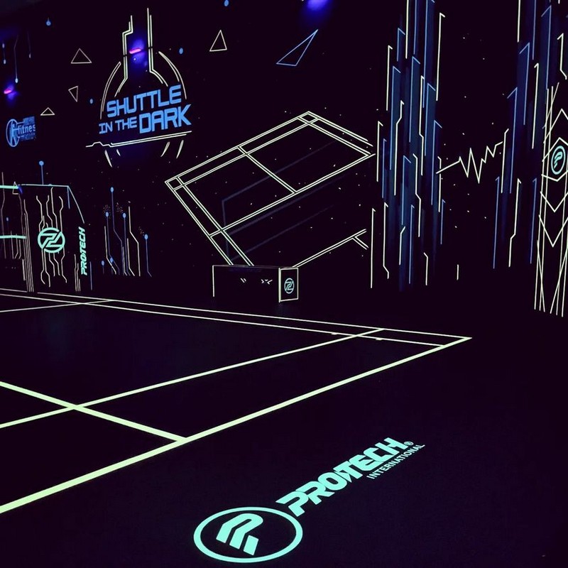 https://www.everydayonsales.com/wp-content/uploads/2022/02/Shuttle-In-The-Dark-Dark-Badminton-Experience.jpg