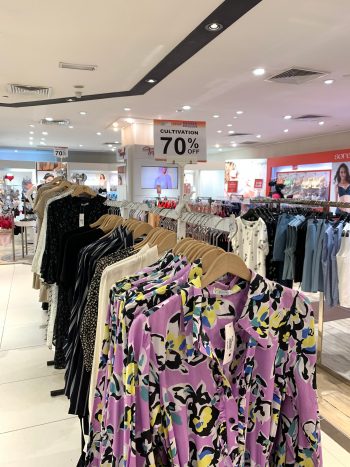 Isetan-Clearance-Sale-5-350x467 - Apparels Fashion Accessories Fashion Lifestyle & Department Store Selangor Supermarket & Hypermarket Warehouse Sale & Clearance in Malaysia 