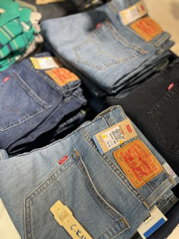 Levis-and-Dockers-Clearance-Sale-at-Isetan-KLCC-2-350x467 - Apparels Fashion Accessories Fashion Lifestyle & Department Store Kuala Lumpur Selangor Warehouse Sale & Clearance in Malaysia 