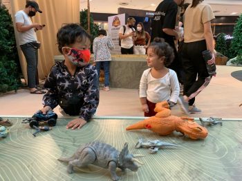 Toys-R-Us-Jurassic-World-Adventure-9-350x263 - Baby & Kids & Parenting Events & Fairs Selangor Toys 