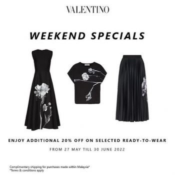 VALENTINO-Special-Deal-at-Johor-Premium-Outlets-350x349 - Apparels Fashion Accessories Fashion Lifestyle & Department Store Johor Promotions & Freebies 