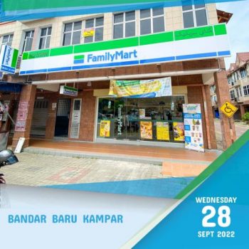FamilyMart-Opening-Promotion-at-Bandar-Baru-Kampar-350x350 - Perak Promotions & Freebies Supermarket & Hypermarket 