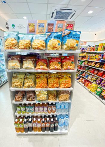 FamilyMart-Opening-Promotion-at-Bandar-Baru-Kampar-4-350x491 - Perak Promotions & Freebies Supermarket & Hypermarket 