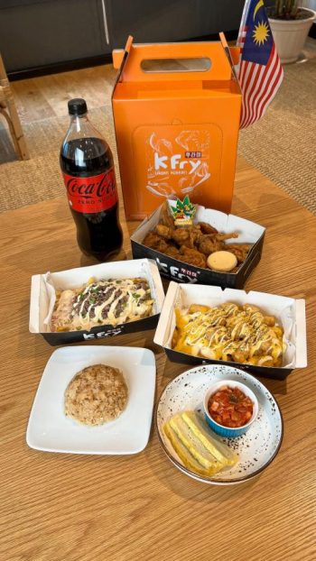 K-Fry-Malaysia-Box-Deal-350x622 - Beverages Food , Restaurant & Pub Johor Kedah Kelantan Kuala Lumpur Melaka Negeri Sembilan Pahang Penang Perak Perlis Promotions & Freebies Putrajaya Sabah Sarawak Selangor Terengganu 