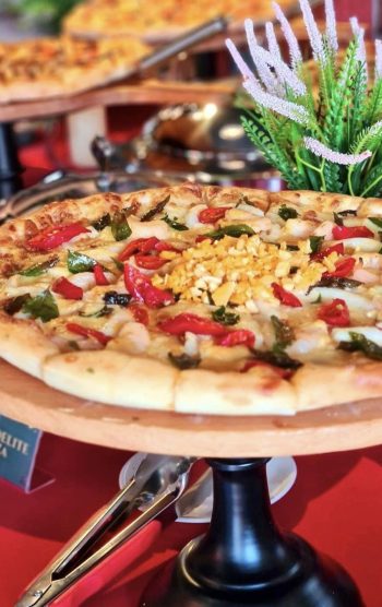 US-Pizza-All-You-Can-Eat-Pizza-Buffet-Deal-8-350x556 - Beverages Food , Restaurant & Pub Johor Kedah Kelantan Kuala Lumpur Melaka Negeri Sembilan Pahang Penang Perak Perlis Pizza Promotions & Freebies Putrajaya Sabah Sarawak Selangor Terengganu 