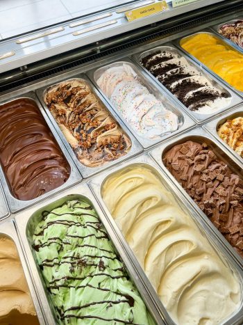 Inside-Scoop-Opening-Buy-1-Free-1-Scoop-Ice-Cream-Promotion-at-AEON-Tebrau-City-1-350x467 - Beverages Food , Restaurant & Pub Johor Promotions & Freebies 