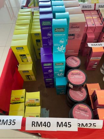 DGudang-Warehouse-Sale-at-Petaling-Jaya-17-350x467 - Beauty & Health Cosmetics Personal Care Selangor Skincare Warehouse Sale & Clearance in Malaysia 