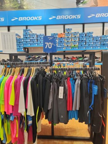 Brooks-Running-Clearance-Sale-at-Freeport-AFamosa-Outlet-3-350x467 - Apparels Fashion Accessories Fashion Lifestyle & Department Store Footwear Melaka Sportswear Warehouse Sale & Clearance in Malaysia 