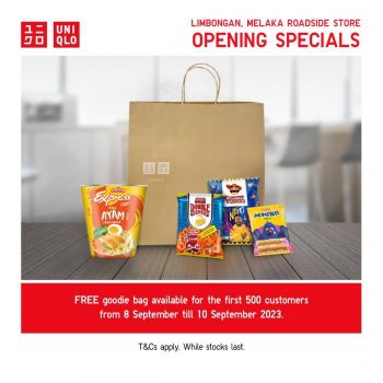 UNIQLO-Opening-Promotion-at-Limbongan-Melaka-1-350x350 - Apparels Fashion Accessories Fashion Lifestyle & Department Store Melaka Promotions & Freebies 