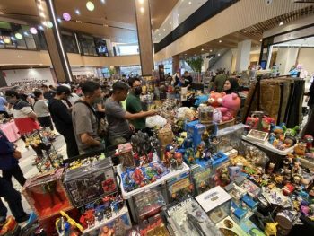 KL-Collectors-Market-at-Malaysia-Grand-Bazaar-at-BBCC-1-350x263 - Baby & Kids & Parenting Events & Fairs Kuala Lumpur Others Selangor Toys 