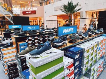 Skechers-Warehouse-Sale-2023-Malaysia-Jualan-Gudang-Kasut-Shoes-Running-Walking-Mitsui-Outlet-Park-KLIA-SEPANG-09-350x263 - Fashion Accessories Fashion Lifestyle & Department Store Footwear Selangor Warehouse Sale & Clearance in Malaysia 