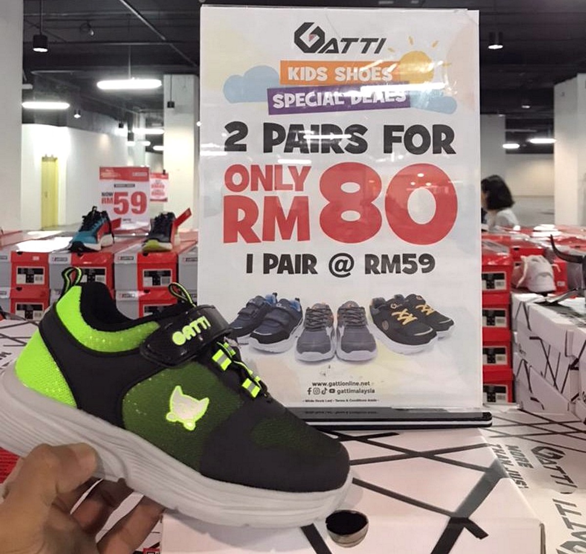 a010 - Apparels Bags Bicycles Fashion Lifestyle & Department Store Fitness Footwear Johor Kedah Kuala Lumpur Melaka Outdoor Sports Perak Selangor Sports,Leisure & Travel Sportswear Warehouse Sale & Clearance in Malaysia