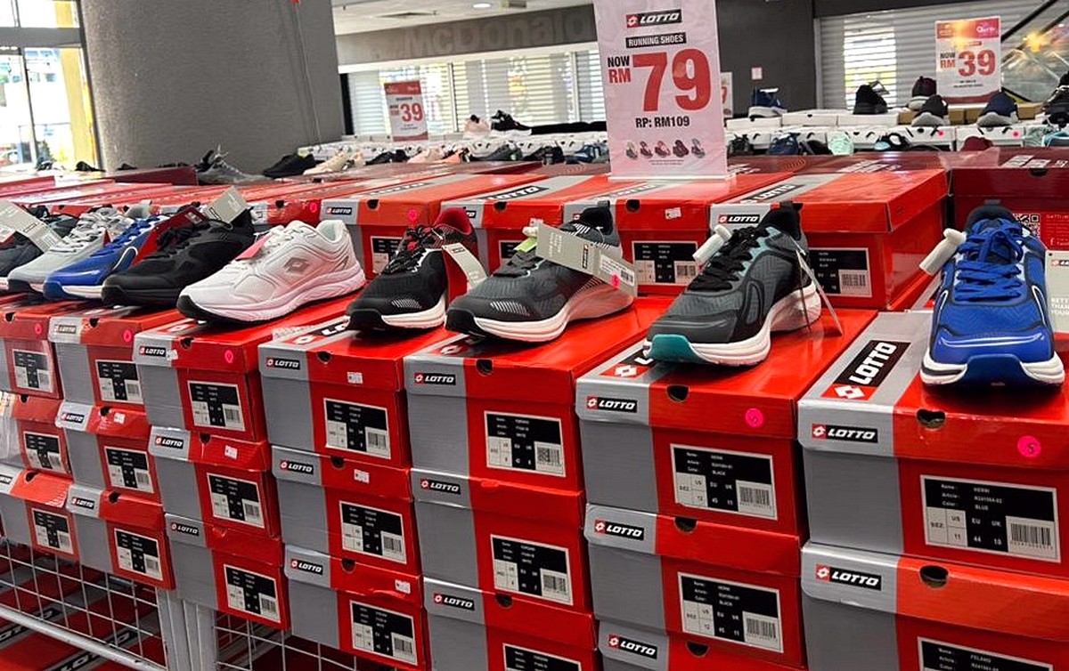 a023 - Apparels Bags Bicycles Fashion Lifestyle & Department Store Fitness Footwear Johor Kedah Kuala Lumpur Melaka Outdoor Sports Perak Selangor Sports,Leisure & Travel Sportswear Warehouse Sale & Clearance in Malaysia