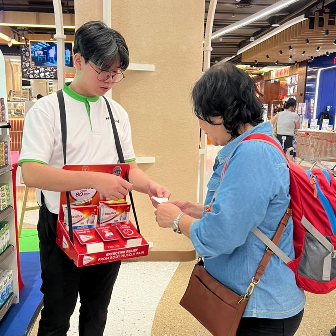 CARiNG-Pharmacy-x-Haleon-Roadshow-6 27 October-2 November 2025: CARiNG Pharmacy x Haleon Roadshow: Health & Wellness Promotion with Free Gifts