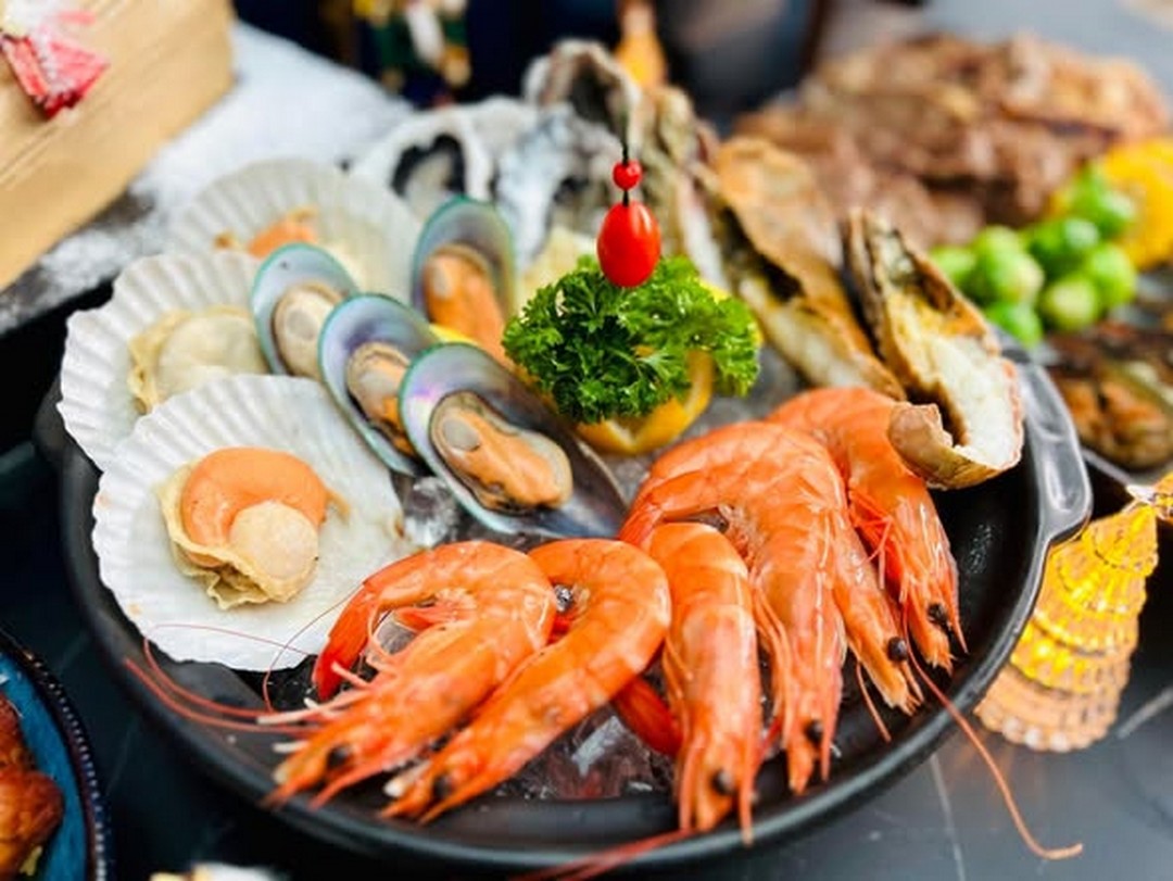 The-Pearl-Kuala-Lumpur-Christmas-New-Years-Eve-Buffet-Dinner-3 24-31 December 2025: The Pearl Kuala Lumpur Christmas & New Year’s Eve Buffet Dinner Promotion, Festive Dining Deal with Free Child Meal Offer