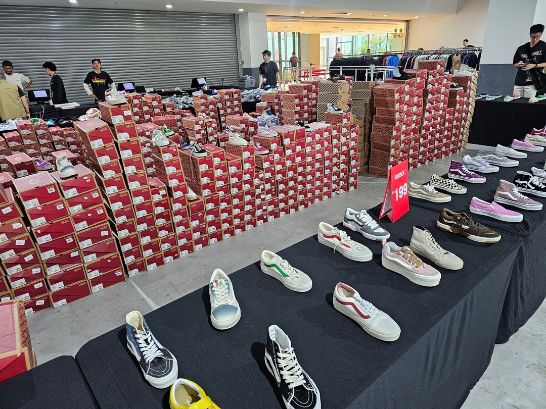 Royal-Sporting-House-Friends-Family-Sale-20 26 February–1 March 2026: Royal Sporting House Friends & Family Sale at The Starling: Up to 70% Off Sportswear & Footwear