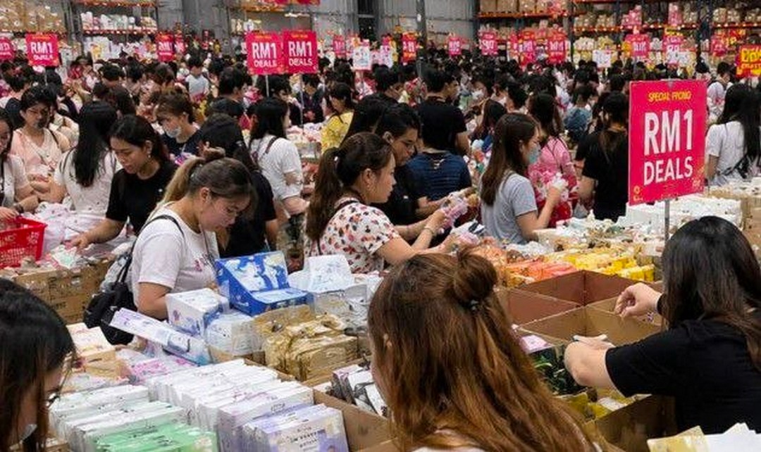 Beauty-Warehouse-Sale-Malaysia-–-Enjoy-Up-to-90-Off-1 26-28 June 2026: Beauty Warehouse Sale Malaysia – Enjoy Up to 90% Off Beauty Products with Prices from RM1 and Free Yoghurt Ice Cream Promotion