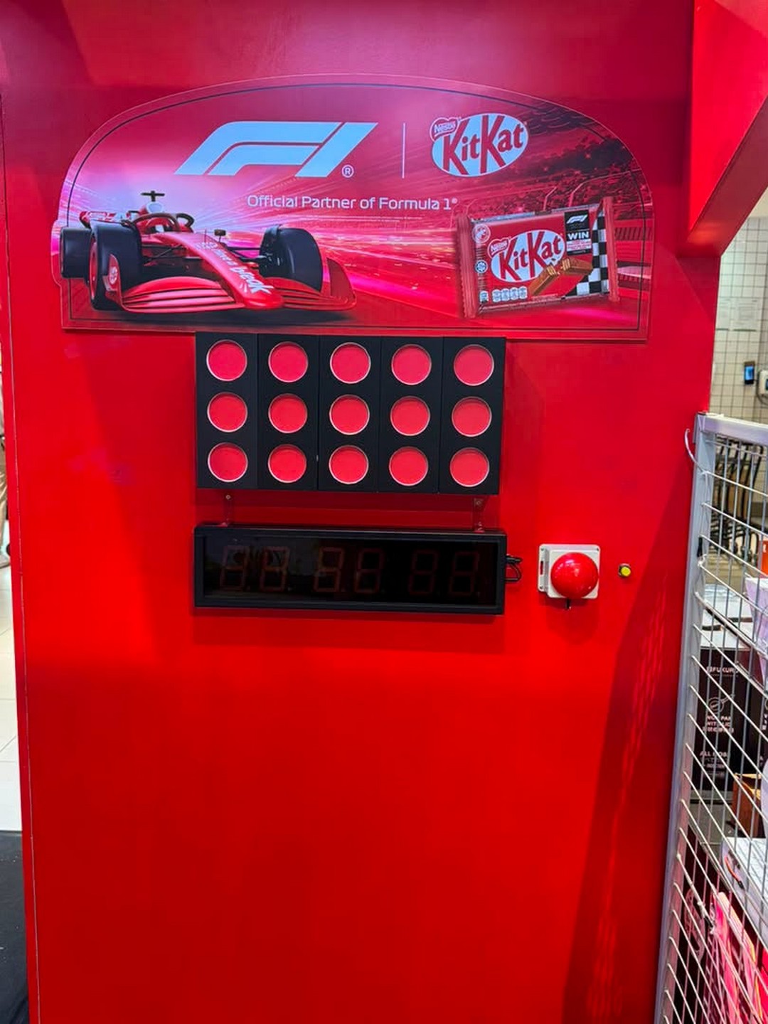Everrise-Vivacity-Megamall-KitKat-x-F1-Roadshow-Promotion-4 25-26 July 2026: Everrise Vivacity Megamall KitKat x F1 Roadshow Promotion, Free Tote Bag, Drawstring Bag and F1 Ticket Giveaway Event