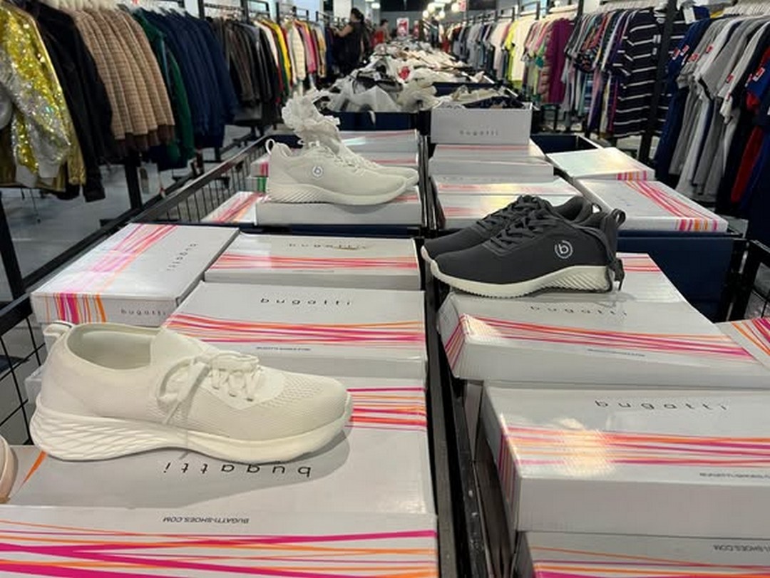 Shoppers-Hub-Premium-Branded-Fashion-Sale-2 10 July – 2 August 2026: Shoppers Hub Premium Branded Fashion Sale at R&F Mall Johor Bahru – Enjoy Up to 90% OFF Plus Extra 10% Discount Promotion
