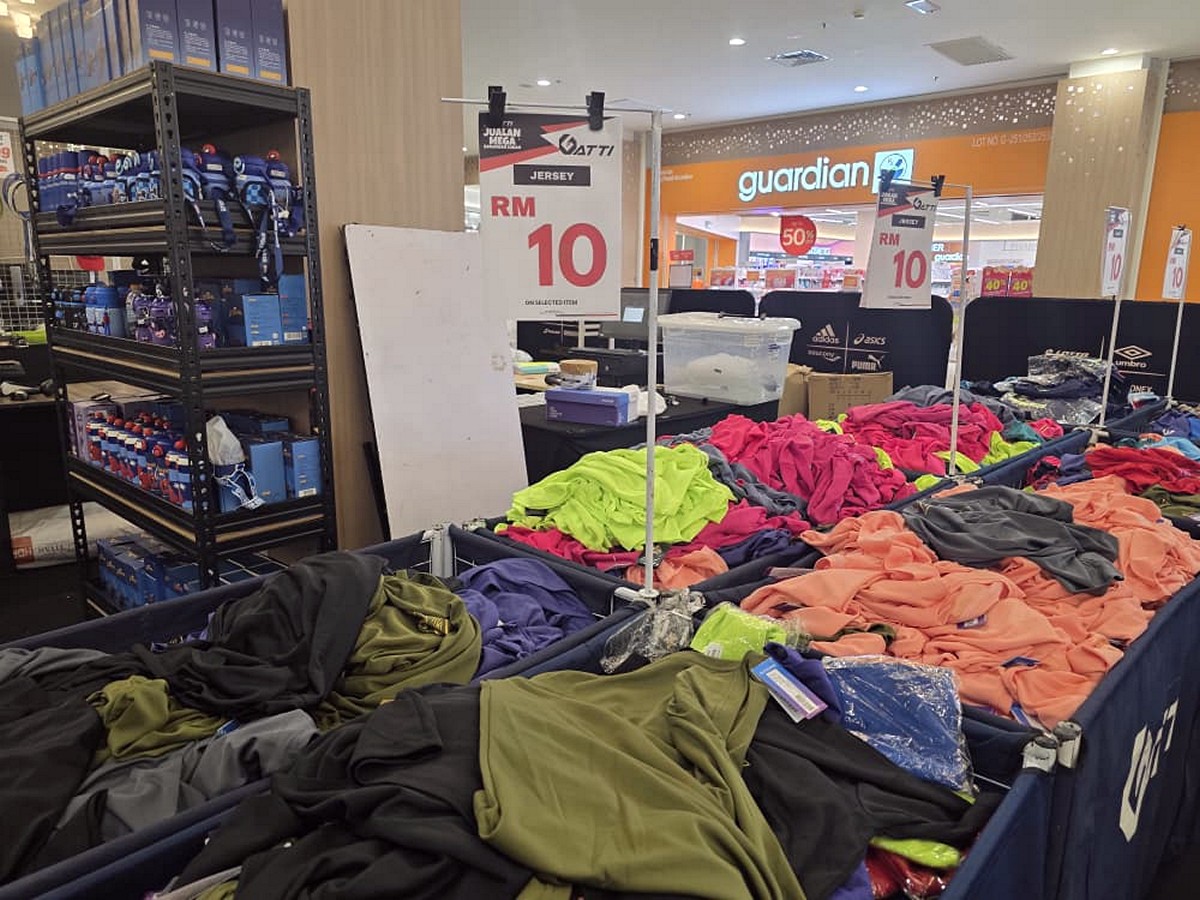 WhatsApp-Image-2026-07-30-at-4.20.19-PM-2 31 July–10 August 2026: Gatti Sports Mega Warehouse Sale at Sutera Mall JB, Up To 80% OFF Sports Shoes, Apparel & Equipment