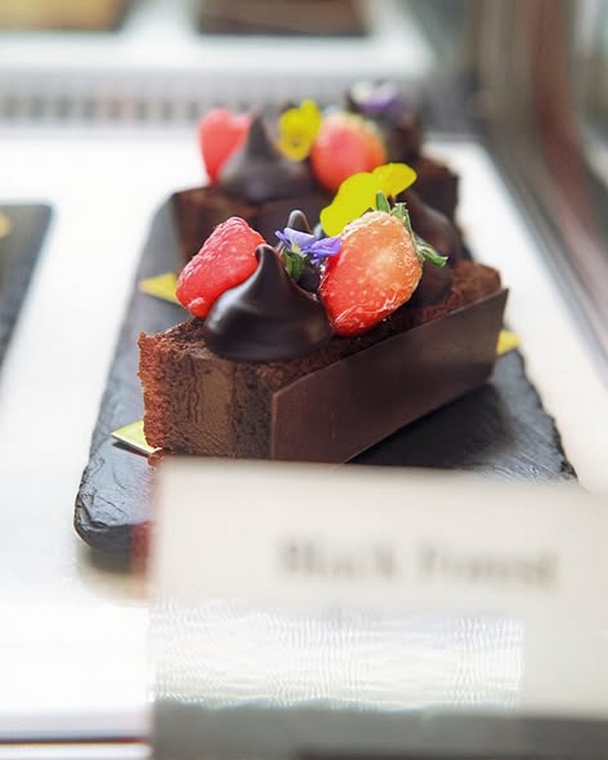Sheraton-Petaling-Jaya-Hotel-RM22-Timeless-Tea-Time-Treats-2 14 August 2026 onwards: Sheraton Petaling Jaya Hotel: RM22 Timeless Tea Time Treats with Cake and Coffee or Tea – Daily Afternoon Tea Promotion