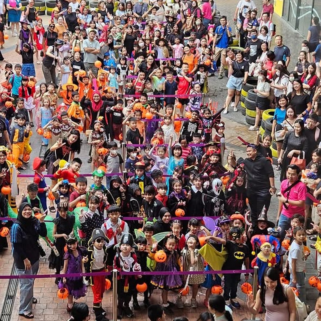 Quayside-Mall-Free-Trick-or-Treat-Halloween-Promotion-3 31 October–1 November 2026: Quayside Mall: Free Trick or Treat Halloween Promotion for Kids with Pumpkin Baskets and Sweet Treats, 4PM–6PM