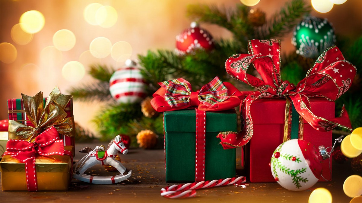5679216_110719-cc-ss-christmas-presents-generic-img - News 