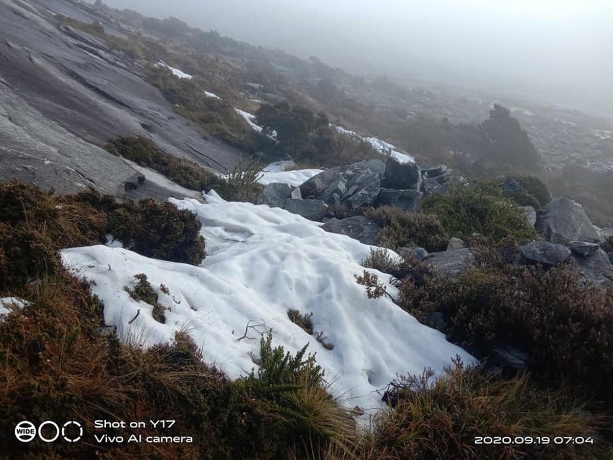 Mount Kinabalu Is Snowing, Some Hikers Spotted Ice Particles there