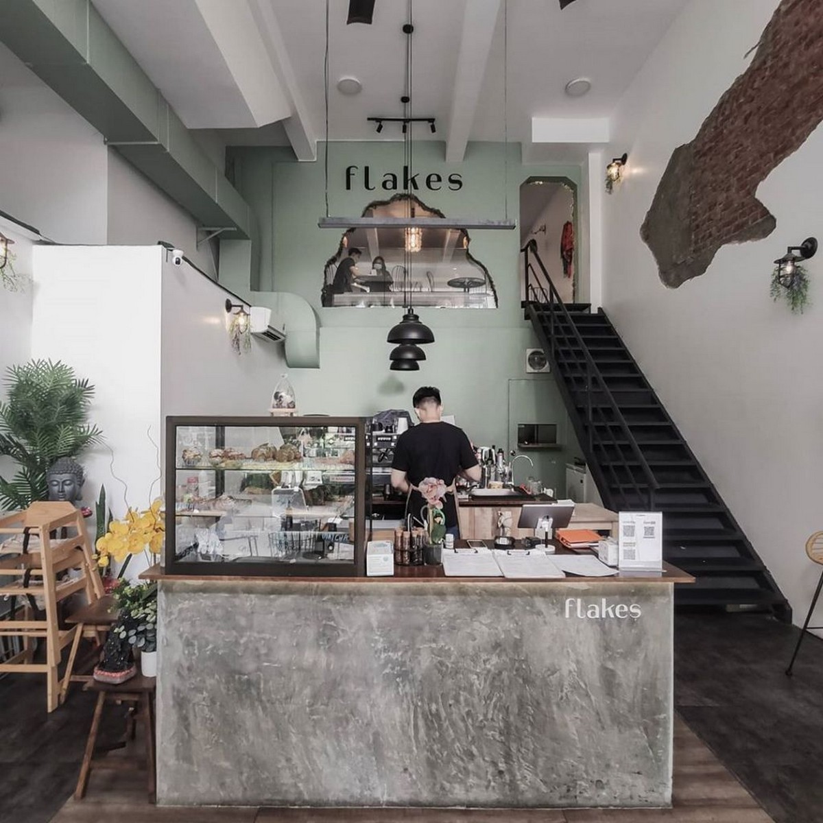 flakes-@cafe__cafes - News
