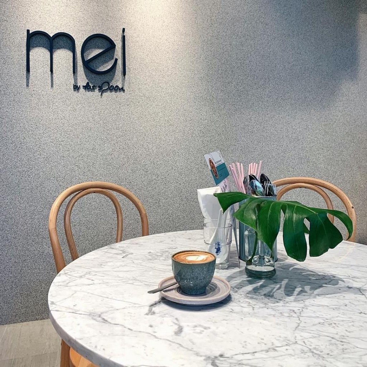 meibyfatspoon-@megchinmy - News