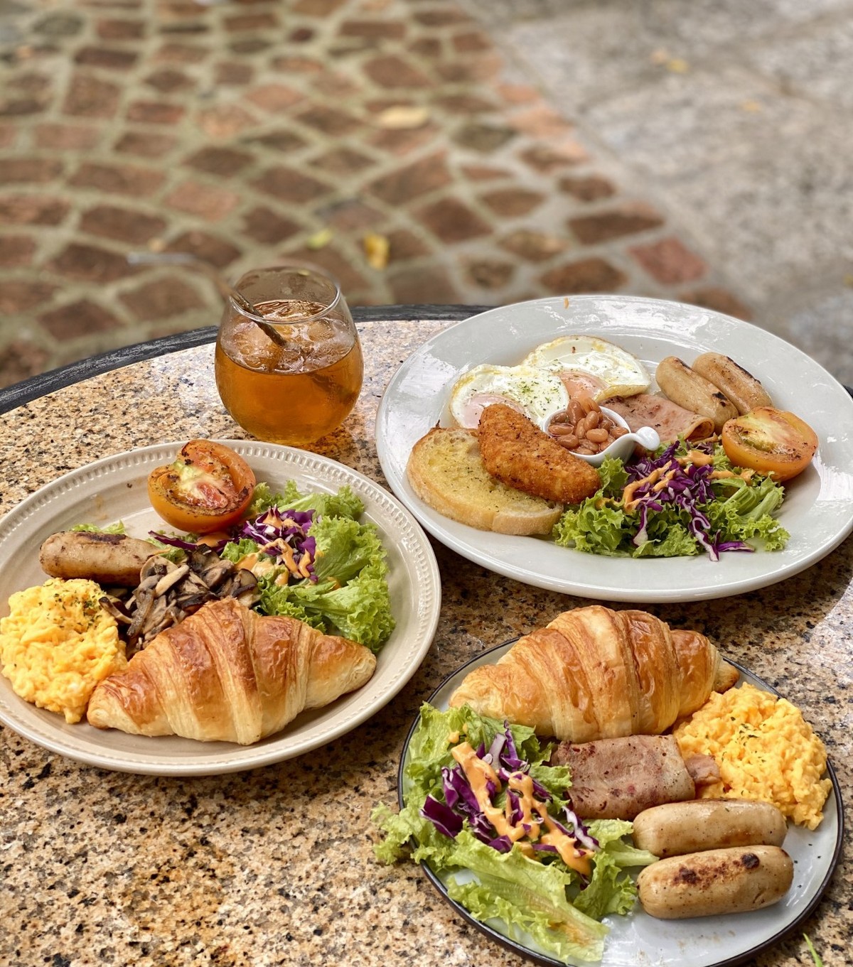 1.-Breakfast-From-The-Barn - LifeStyle 