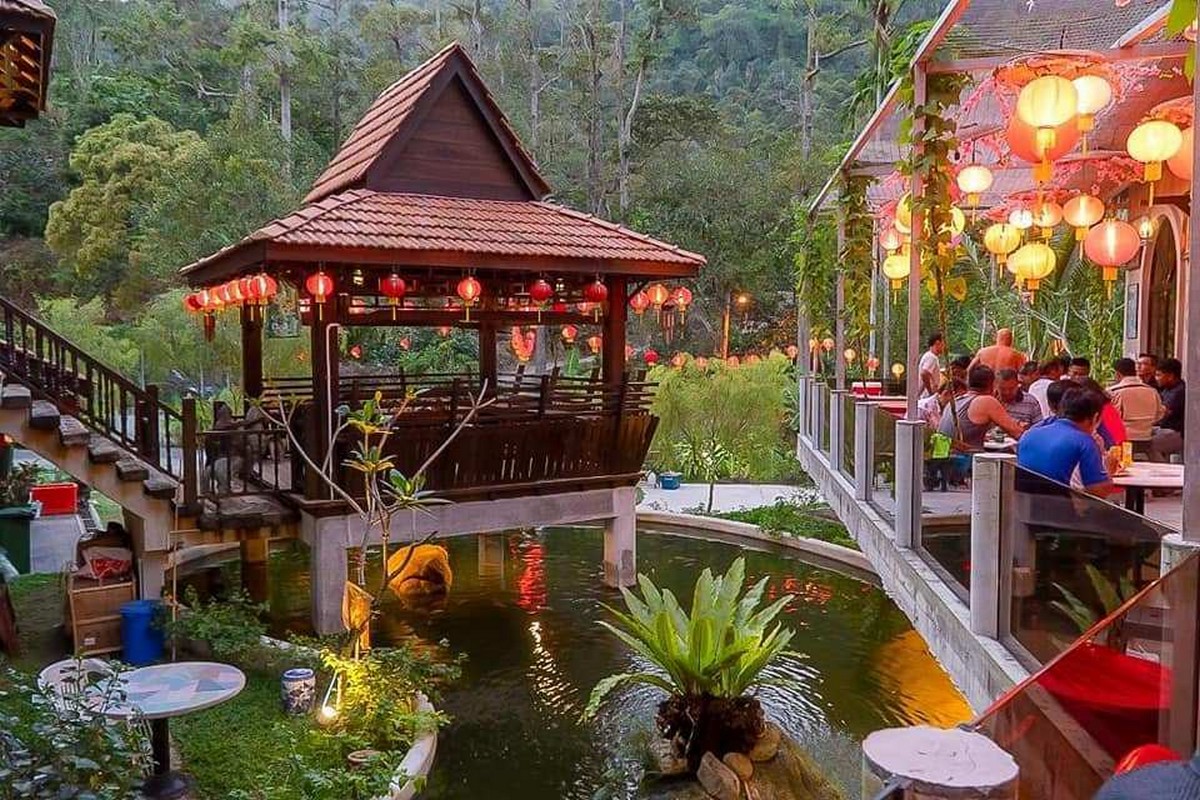 3.-Emperor-Villa-2 - LifeStyle 