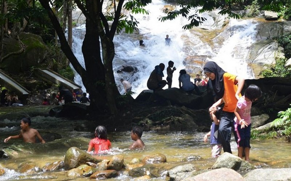 Lata-Kinjang-tapah-bernama-030520-1 - LifeStyle 
