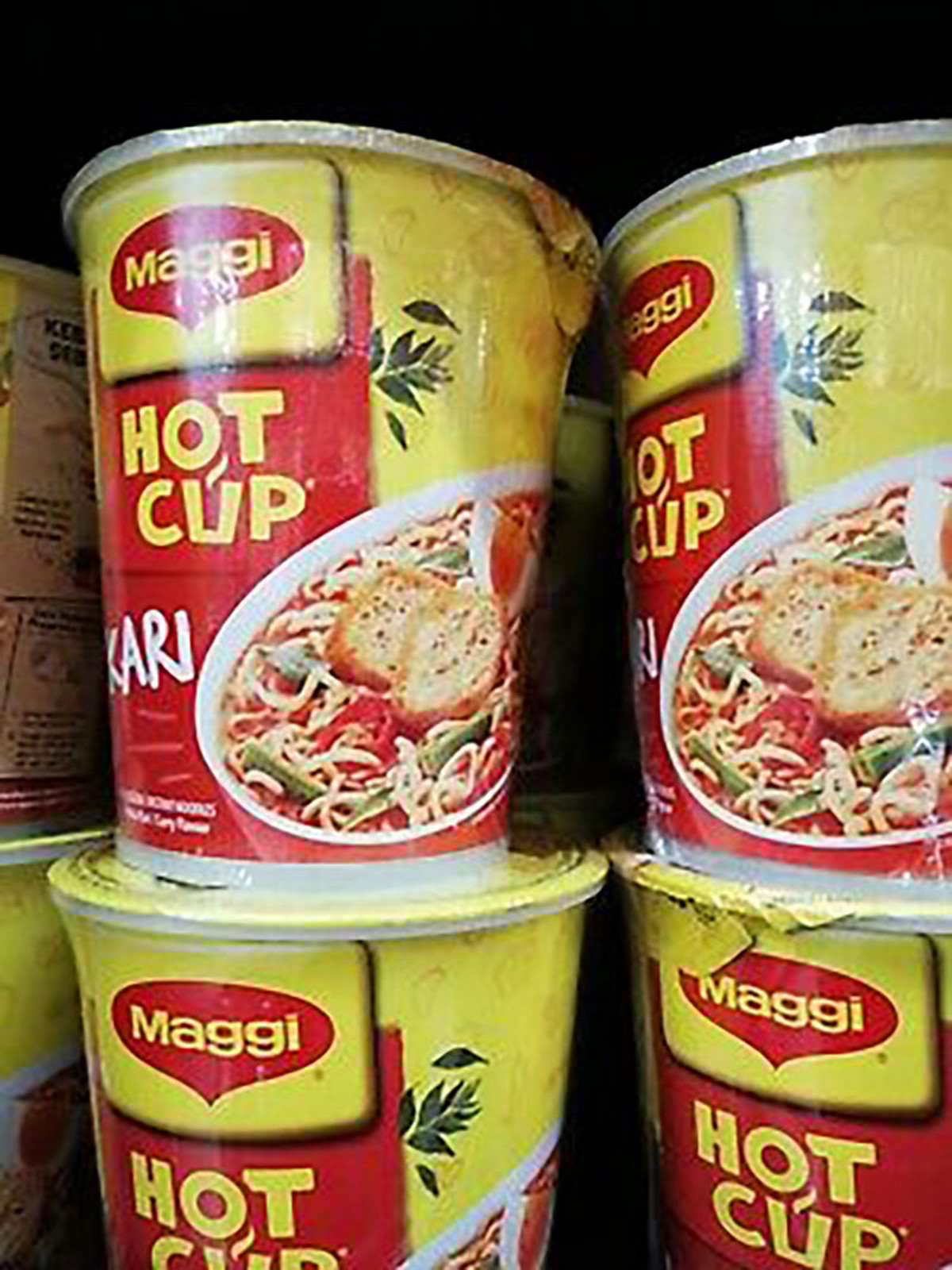 maggi-hot-cup-instant-noodle-curry-flavour-6-pax - LifeStyle 
