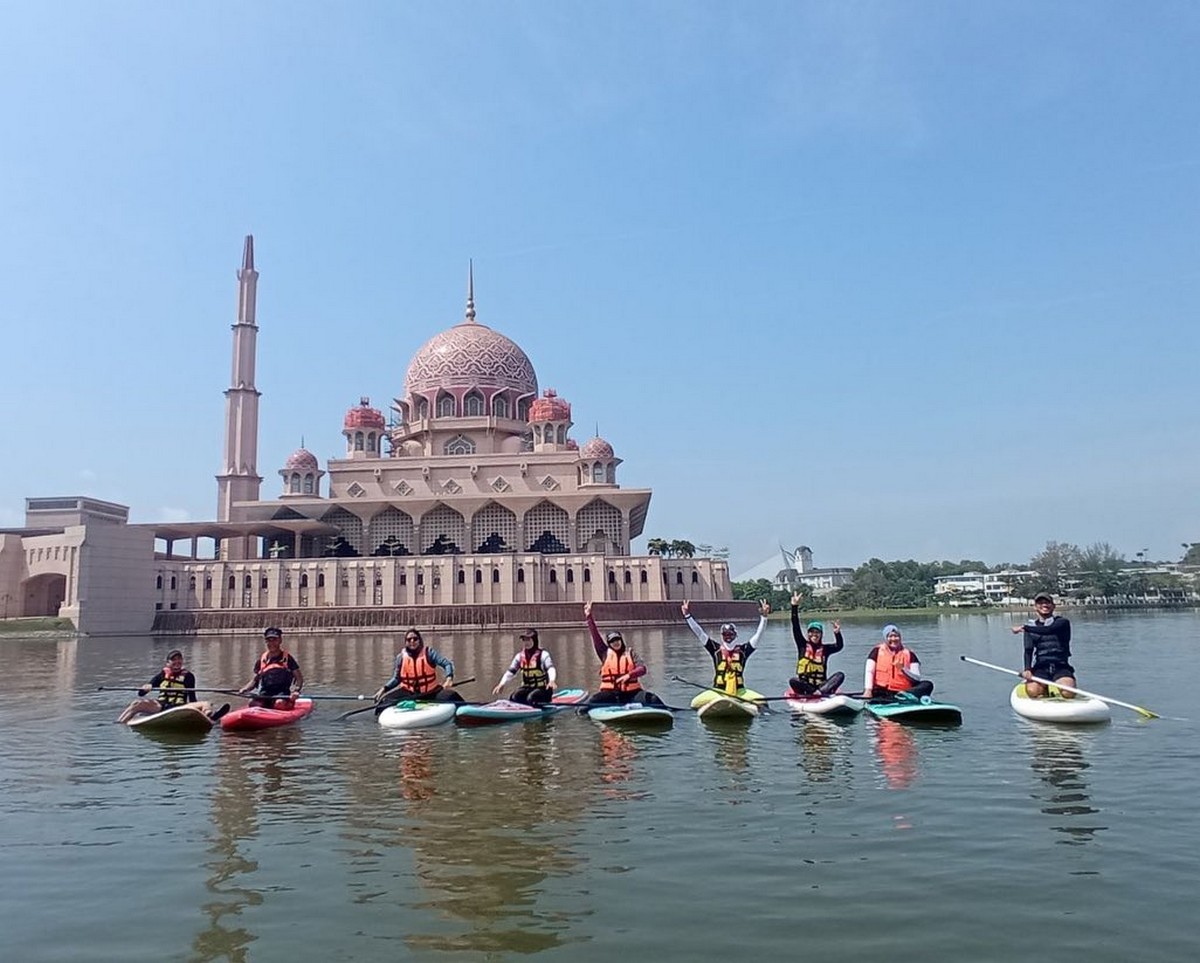 Putrajaya lake